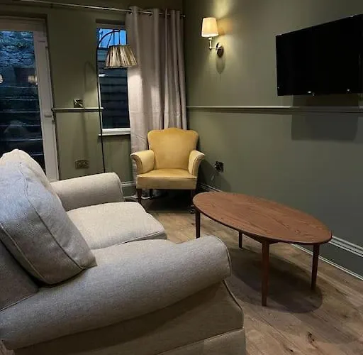 Peaceful Apartment In The Heart Of Frome
